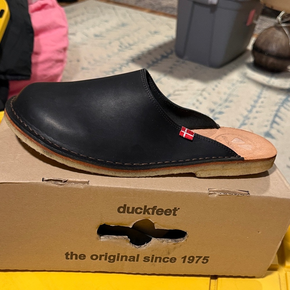Duckfeet Blåvand Black Leather Slip-Ons